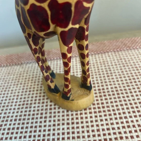Vintage Wooden Giraffe Statue Tall MCM Primitive Folk Art 8.25” - Picture 4 of 10